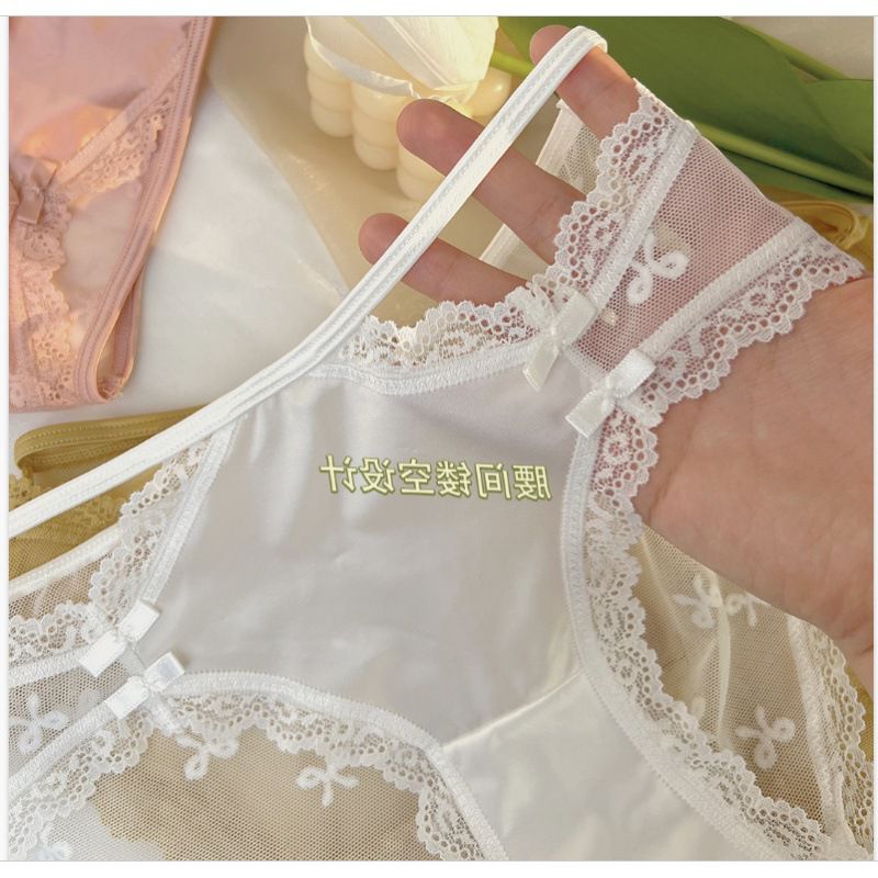 The new pure desire wind French satin hollow lace mesh breathable girl wind sexy ice silk spring and summer panties female