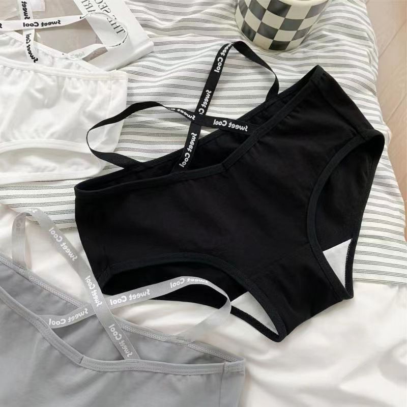Sports style black seamless panties female cotton antibacterial students breathable anti-bacterial shorts sexy white triangle pants
